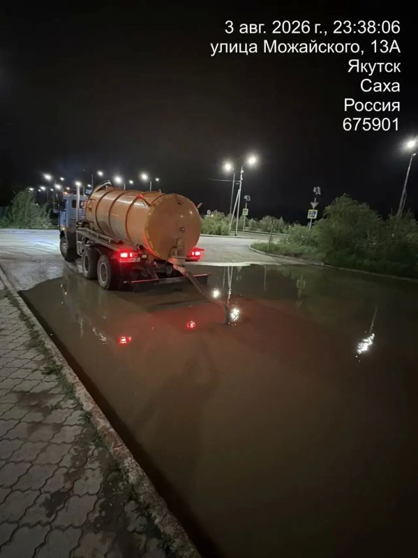 В Гагаринском округе подрядчиком Управы после ливня который прошел 3 августа откачано 120 м3 дождевой воды В Гагаринском округе подрядчиком Управы после ливня который прошел 3 августа откачано 120 м3 дождевой воды