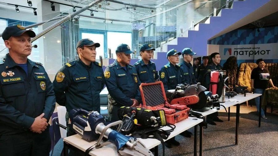 В Якутске стартовал форум «Северный рубеж»: единство фронта и тыла В Якутске стартовал форум «Северный рубеж»: единство фронта и тыла
