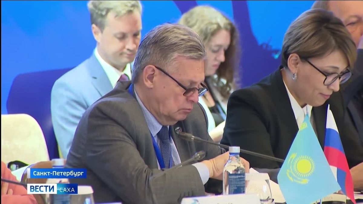 Заместитель генерального директора — руководитель регионального департамента ВГТРК Рифат Сабитов принял участие в работе третьего Российско-Казахстанского медиафорума в Санкт-Петербурге