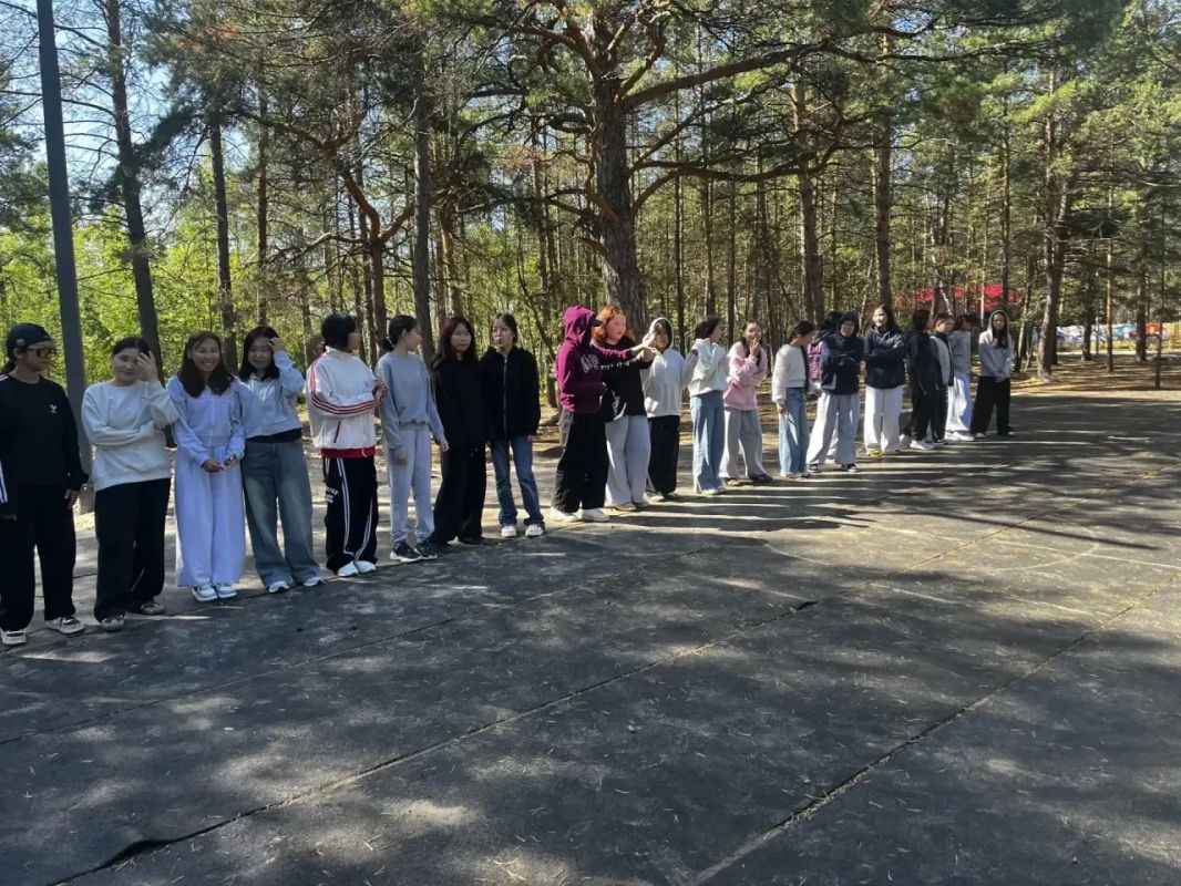 В «Энергетике» отдыхают будущие педагоги Якутии В «Энергетике» отдыхают будущие педагоги Якутии
