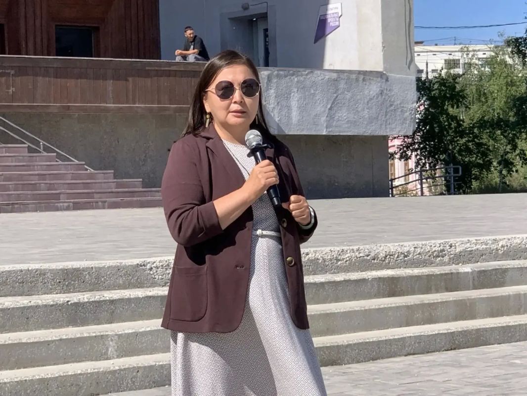 Более 800 заявлений подали абитуриенты на Едином дне подачи документов в колледжи и техникумы Более 800 заявлений подали абитуриенты на Едином дне подачи документов в колледжи и техникумы