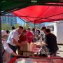 На Крестьянском рынке очередь за молочкой из Усть-Алданского улуса (бырпах, молоко, суорат, сметана)