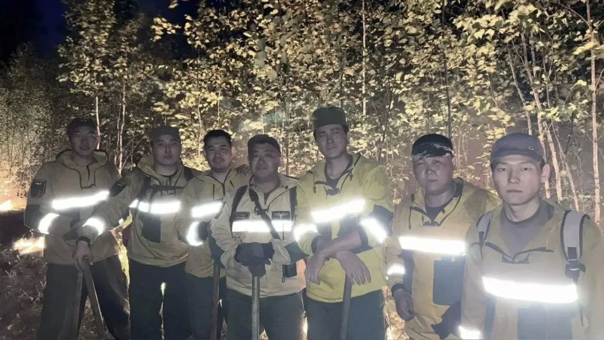 В Усть-Майском районе ликвидировали лесной пожар на 13 гектарах В Усть-Майском районе ликвидировали лесной пожар на 13 гектарах