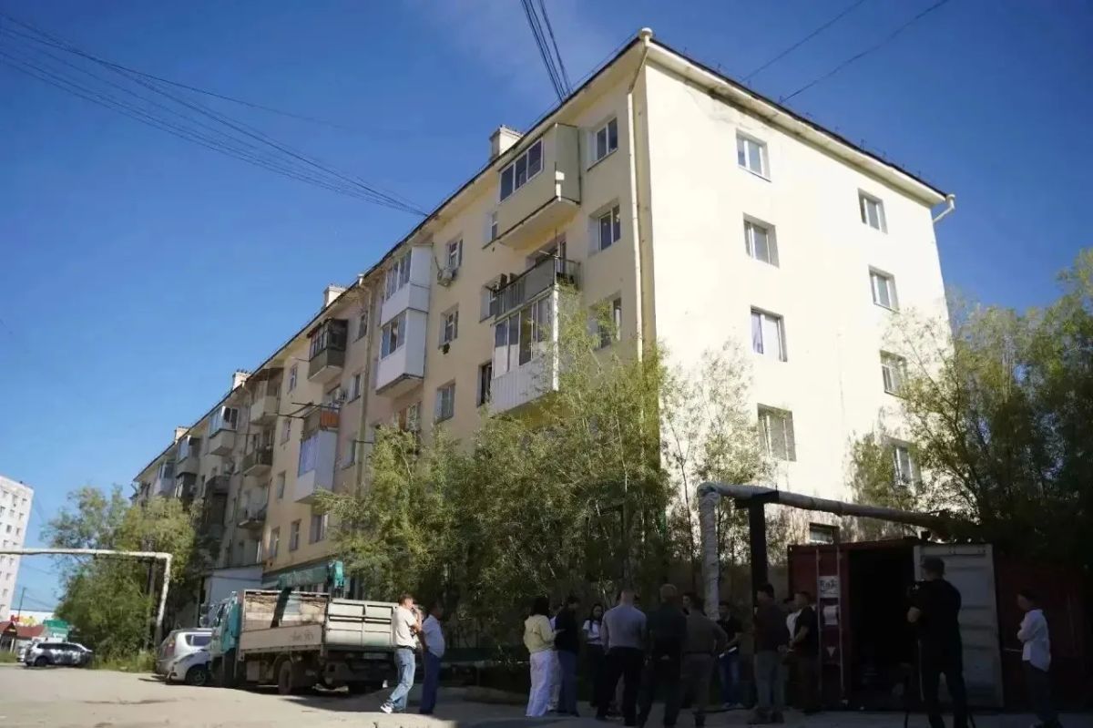 Накануне совместно с главой города Якутска Дмитрием Дмитриевичем Садовниковым осуществили выезд и проинспектировали ход капитального ремонта на объектах по адресам: улица Лермонтова, 29 и улица Стадухина, 84 Накануне совместно с главой города Якутска Дмитрием Дмитриевичем Садовниковым осуществили выезд и проинспектировали ход капитального ремонта на объектах по адресам: улица Лермонтова, 29 и улица Стадухина, 84
