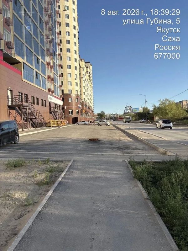 Уборка тротуаров в Губинском округе проводится ежедневно силами подрядной организации Уборка тротуаров в Губинском округе проводится ежедневно силами подрядной организации