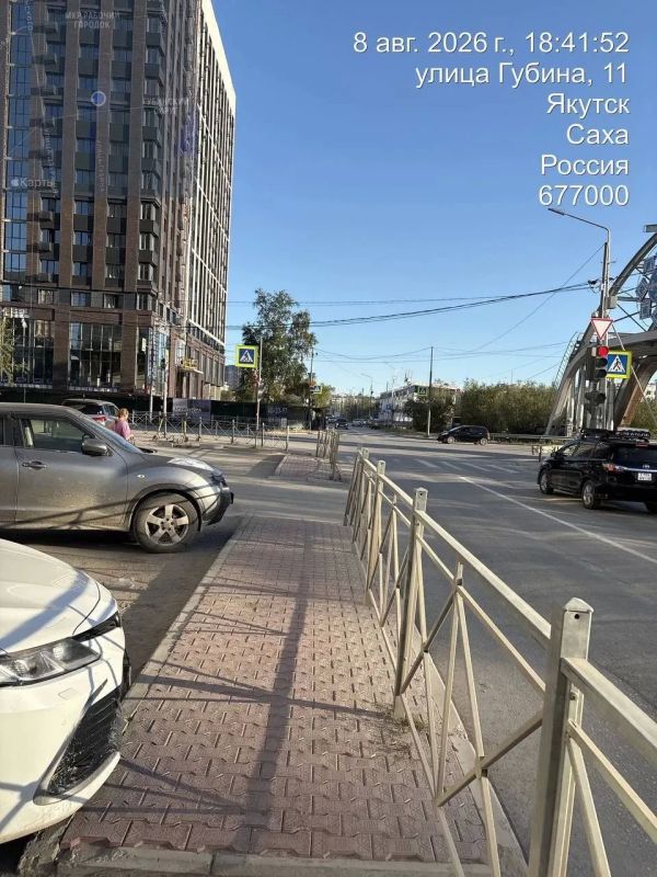 Уборка тротуаров в Губинском округе проводится ежедневно силами подрядной организации Уборка тротуаров в Губинском округе проводится ежедневно силами подрядной организации