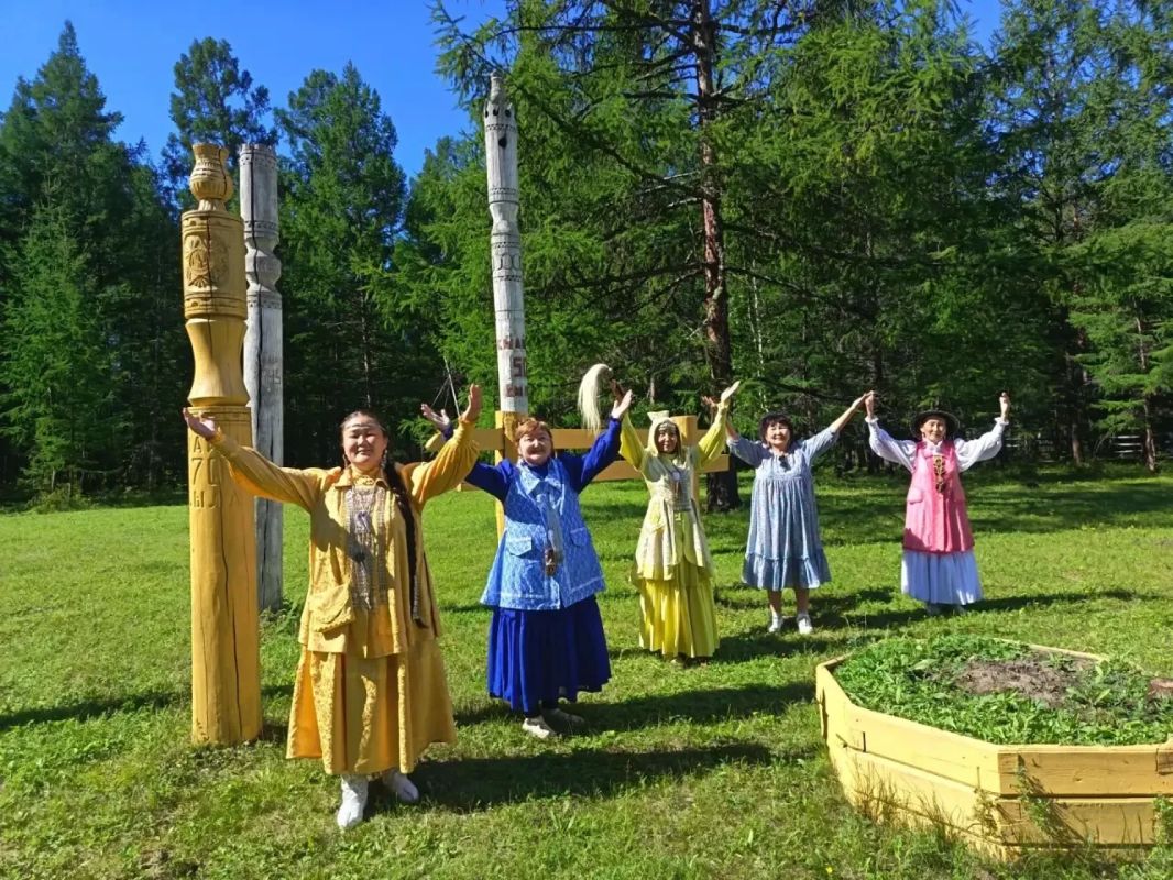 Мээ Хаалас улууун Суола-Мэлдьэхси нэилиэгэр сахалыы кылыахтаах ырыа-тойук, хомус алыптаах дорооно дьиэрэйэр сайыы ууйаана быйыл сайын с тглн ыытыллар Мээ Хаалас улууун Суола-Мэлдьэхси нэилиэгэр сахалыы кылыахтаах ырыа-тойук, хомус алыптаах дорооно дьиэрэйэр сайыы ууйаана быйыл сайын с тглн ыытыллар