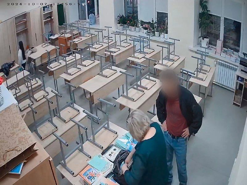 Житель Якутска, избивший учительницу, приговорен к обязательным работам