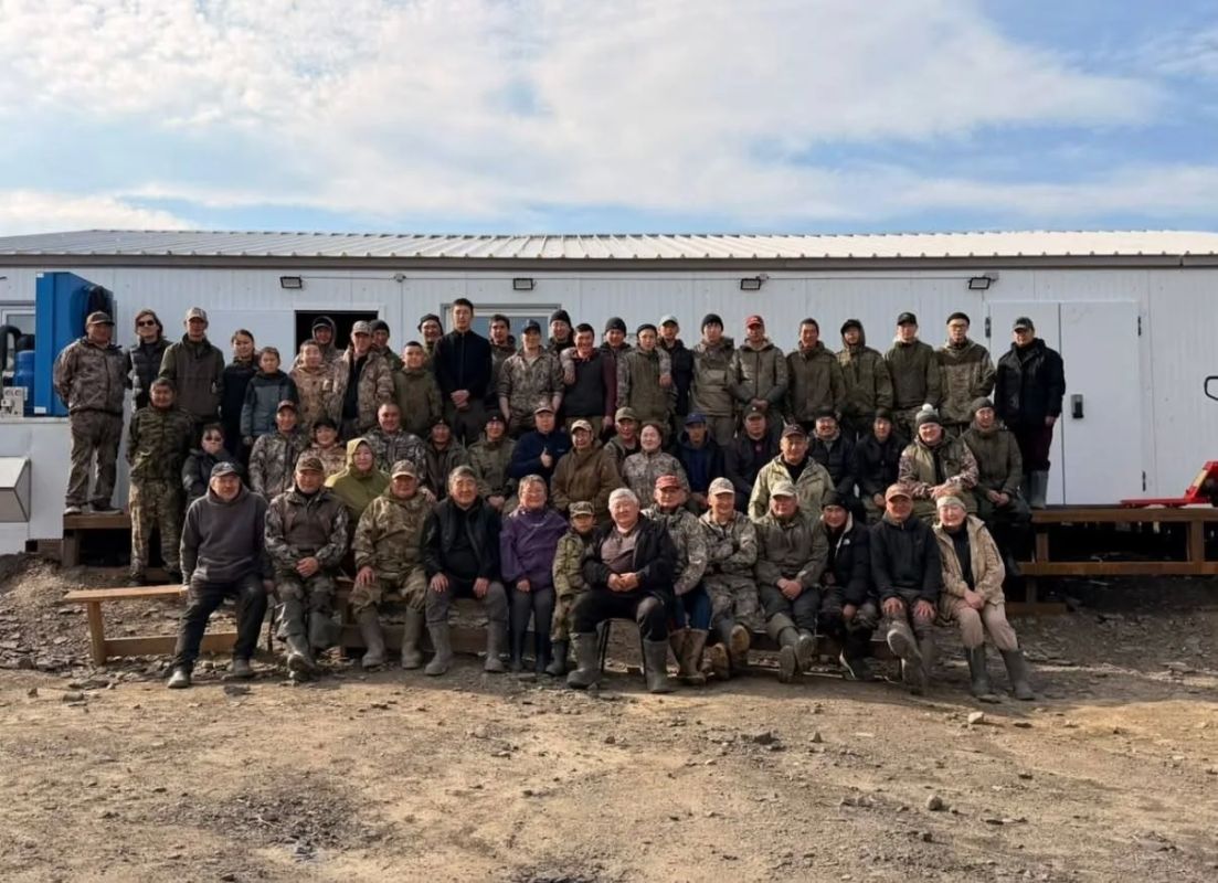 На рыболовецком участке Кумах-Сурт МУП «Булунское» запустили в работу новый цех рыбообработки На рыболовецком участке Кумах-Сурт МУП «Булунское» запустили в работу новый цех рыбообработки