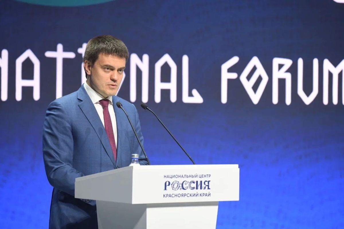 Пленарное заседание «Устойчивое развитие коренных малочисленных народов в контексте климатических изменений и биоразнообразия» Пленарное заседание «Устойчивое развитие коренных малочисленных народов в контексте климатических изменений и биоразнообразия»
