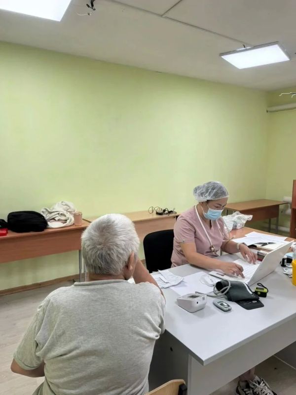 Мобильные бригады ЯРКБ обследуют жителей Олекминского района В 2026 году уже четвертая по счету мобильная бригада врачей приступила к работе в Олекминском районе, обеспечивая доступ к качественной медицинской помощи для... Мобильные бригады ЯРКБ обследуют жителей Олекминского района В 2026 году уже четвертая по счету мобильная бригада врачей приступила к работе в Олекминском районе, обеспечивая доступ к качественной медицинской помощи для...