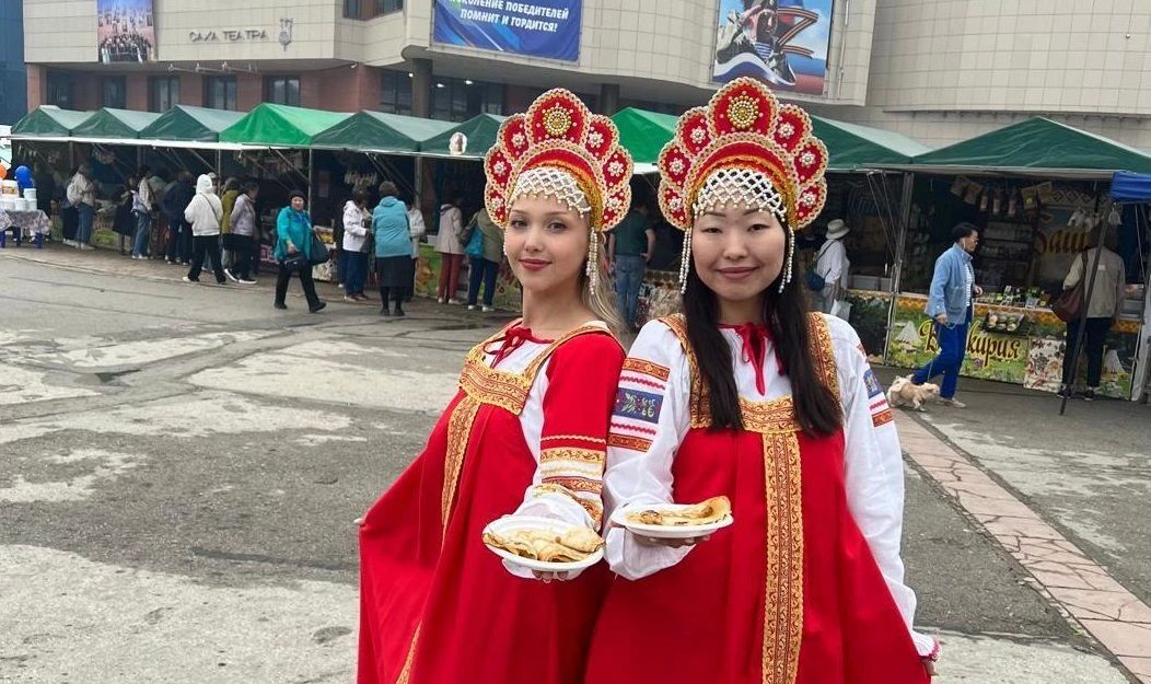 Жителей Якутска приглашают на бесплатные блины с медом