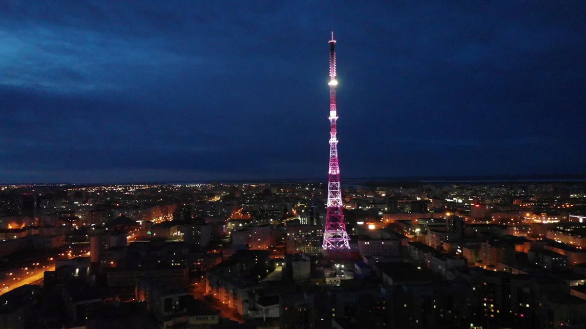 Более 917 тысяч жителей Якутии сегодня обеспечены качественным телерадиовещанием благодаря инфраструктуре филиала Российской телевизионной и радиовещательной сети "РТПЦ Республики Саха (Якутия)"