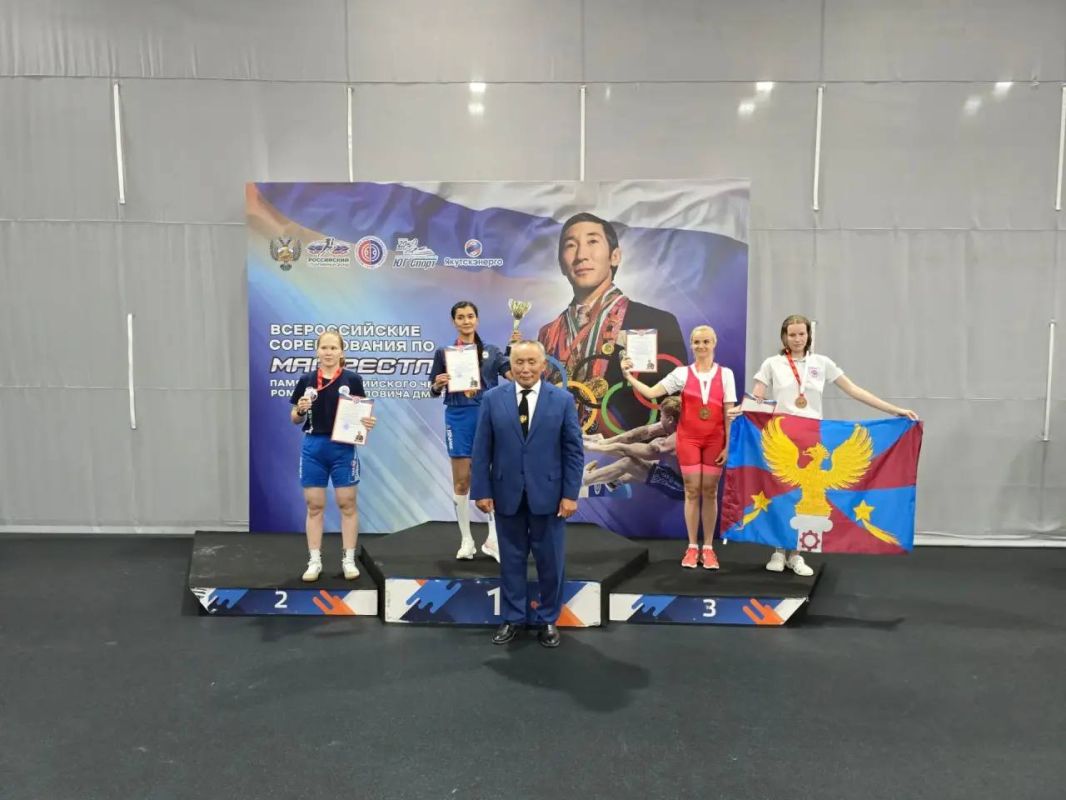 12–13 августа в Сочи состоялись Всероссийские соревнования по мас-рестлингу среди мужчин и женщин, посвящённые памяти олимпийского чемпиона Романа Михайловича Дмитриева 12–13 августа в Сочи состоялись Всероссийские соревнования по мас-рестлингу среди мужчин и женщин, посвящённые памяти олимпийского чемпиона Романа Михайловича Дмитриева