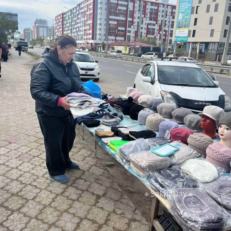 Несанкционированная торговля у Столички продолжается много лет Несанкционированная торговля у Столички продолжается много лет