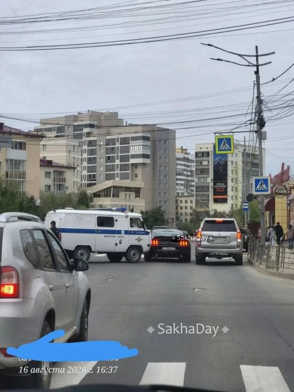 #пишут УАЗ из полиции совершил дтп с фордом мустангом при этом виновник УАЗ