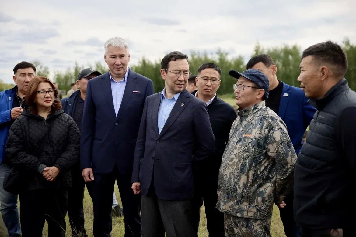 Сегодня вместе с Главой Республики Саха (Якутия) Айсеном Сергеевичем Николаевым работаем в Чурапчинском улусе Сегодня вместе с Главой Республики Саха (Якутия) Айсеном Сергеевичем Николаевым работаем в Чурапчинском улусе