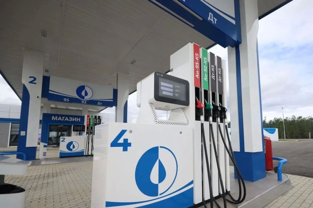 На АЗС «Якутской нефтебазы» действуют временные ограничения на реализацию топлива