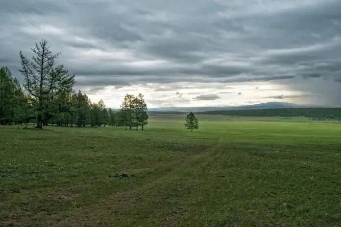 Дожди и мокрый снег: погода в Якутии 19 августа