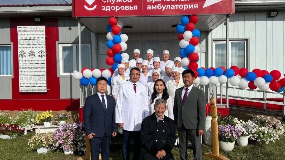 Айсен Николаев: В селе Баяга Таттинского улуса открыли новую врачебную амбулаторию Айсен Николаев: В селе Баяга Таттинского улуса открыли новую врачебную амбулаторию