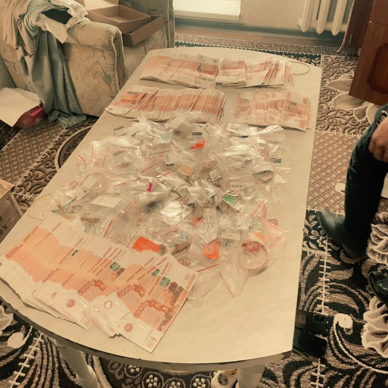 В Якутии полицейские пресекли нелегальный оборот золотых украшений на сумму свыше 5,6 млн рублей В Якутии полицейские пресекли нелегальный оборот золотых украшений на сумму свыше 5,6 млн рублей