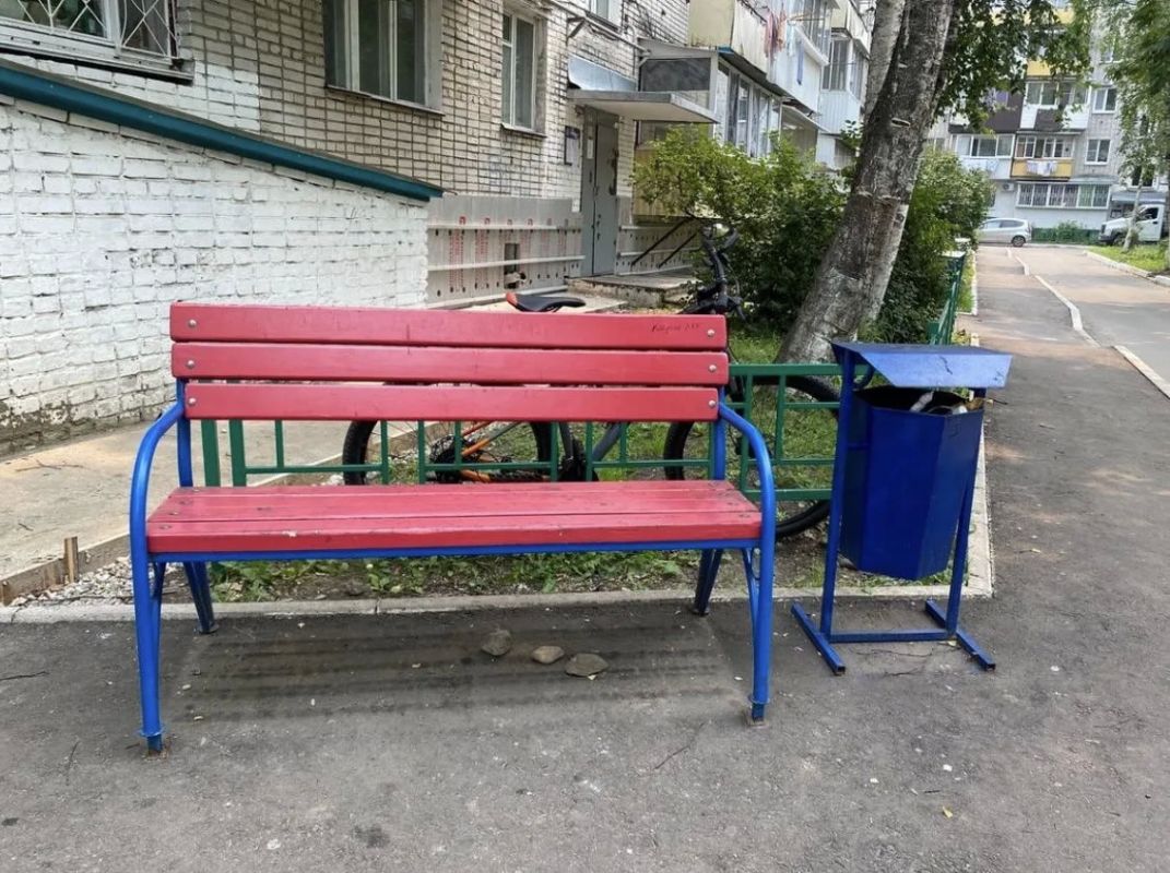 Мусорный вопрос: кто отвечает за урны во дворе?
