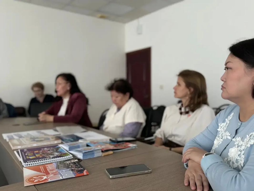 В Якутии педагоги обсудили методы межэтнического воспитания школьников В Якутии педагоги обсудили методы межэтнического воспитания школьников