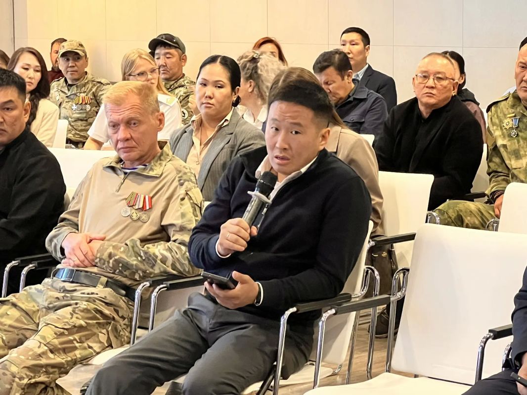 Открытый диалог «Вопрос–ответ»: ветераны СВО напрямую обращаются к специалистам
