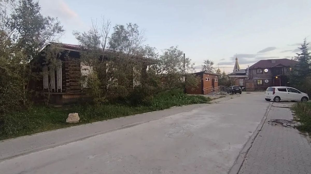 Туалет раздора: санточку в Старом городе передвинут на пару метров Туалет раздора: санточку в Старом городе передвинут на пару метров