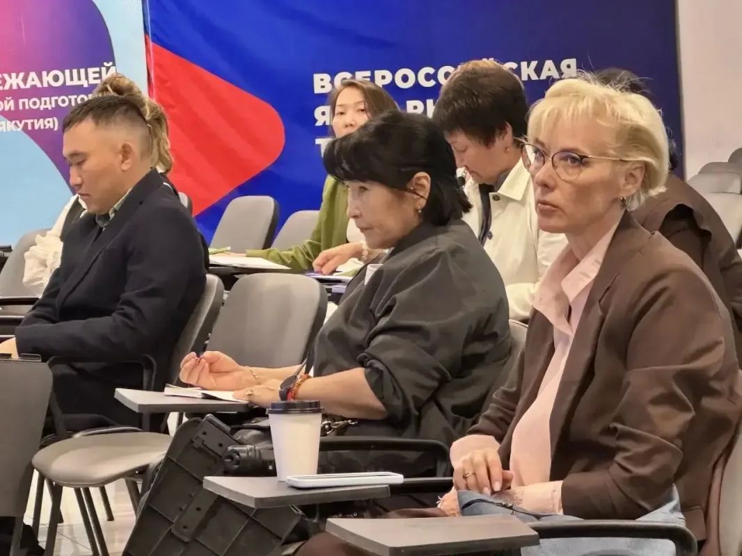 Сегодня в рамках Августовского совещания работников системы образования Якутии в Центре опережающей профессиональной переподготовки РС(Я) состоялось совещание для муниципальных команд республики, посвященное практической... Сегодня в рамках Августовского совещания работников системы образования Якутии в Центре опережающей профессиональной переподготовки РС(Я) состоялось совещание для муниципальных команд республики, посвященное практической...
