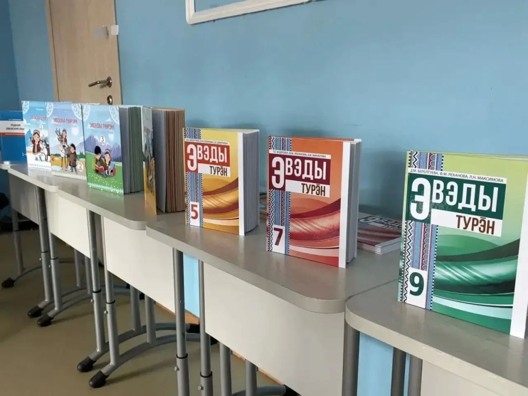В Якутии обсудили сохранение языков коренных народов Севера В Якутии обсудили сохранение языков коренных народов Севера