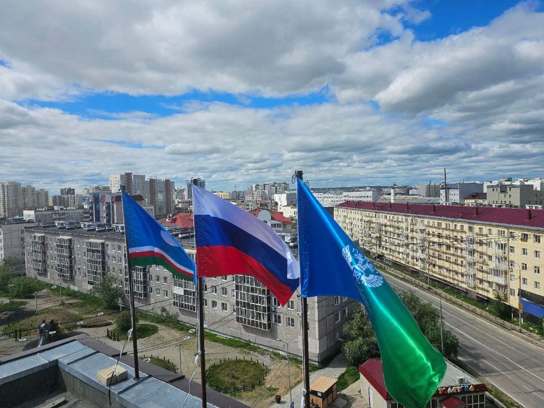 22 августа — День Государственного флага Российской Федерации 22 августа — День Государственного флага Российской Федерации