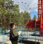 Следователь работает на месте травмирования подростка на аттракционе в парке города Якутска