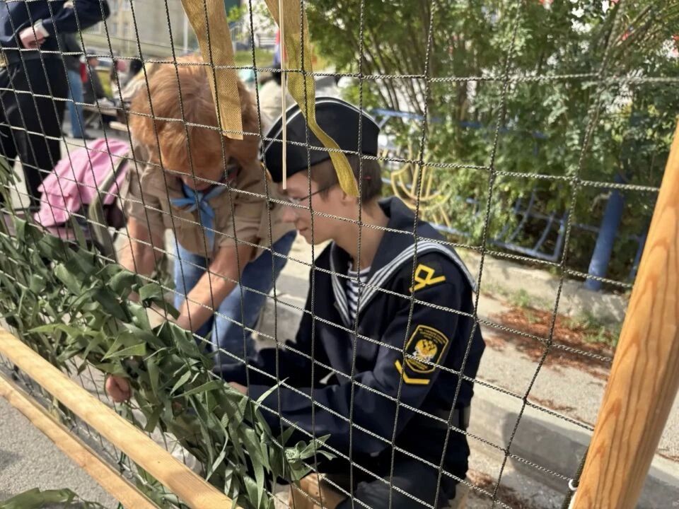 В Якутии в День Государственного флага России прошла акция «БлагоТворить всем миром» В Якутии в День Государственного флага России прошла акция «БлагоТворить всем миром»