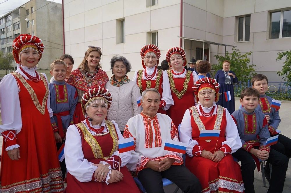 В Якутске провели проект «Триколор дружбы» и благотворительную акцию В Якутске провели проект «Триколор дружбы» и благотворительную акцию