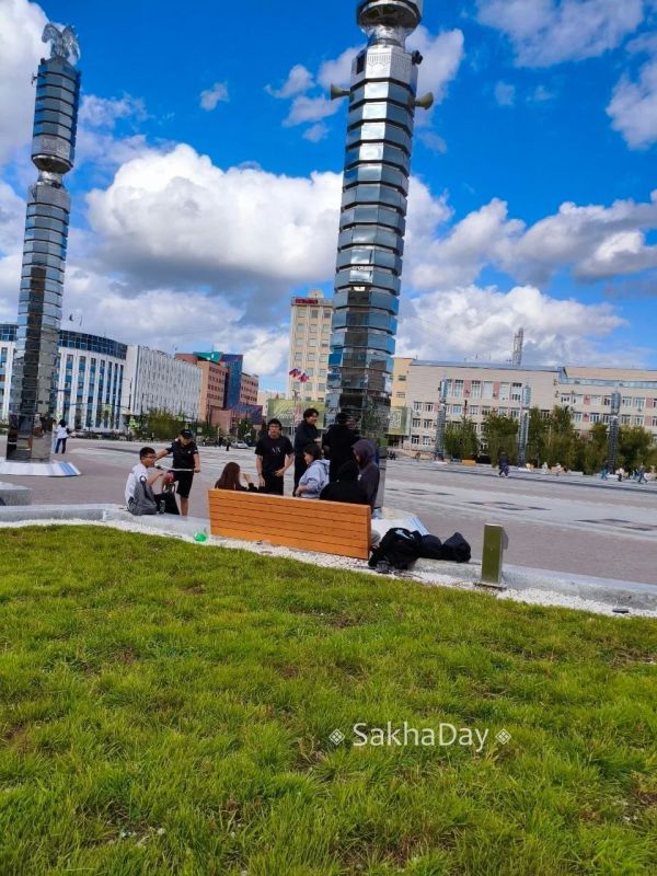 #пишут Вчера днём на площади #пишут Вчера днём на площади