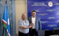 Сегодня в Госкомюстиции Якутии состоялось торжественное вручение нагрудного знака к почетному званию «Заслуженный юрист Республики Саха (Якутия)» Алексею Саввинову