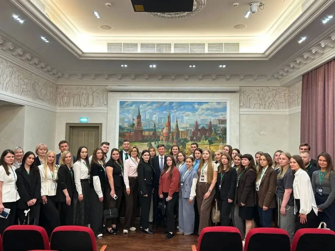 Финансисты Якутии посетили Казначейство России Финансисты Якутии посетили Казначейство России