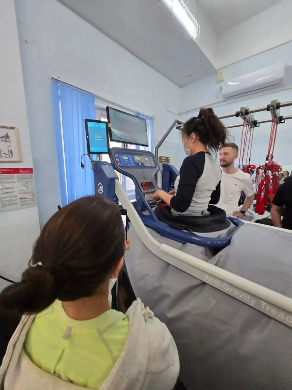 Новое оборудование в РЦМРиСМ: антигравитационная беговая дорожка AlterG Новое оборудование в РЦМРиСМ: антигравитационная беговая дорожка AlterG