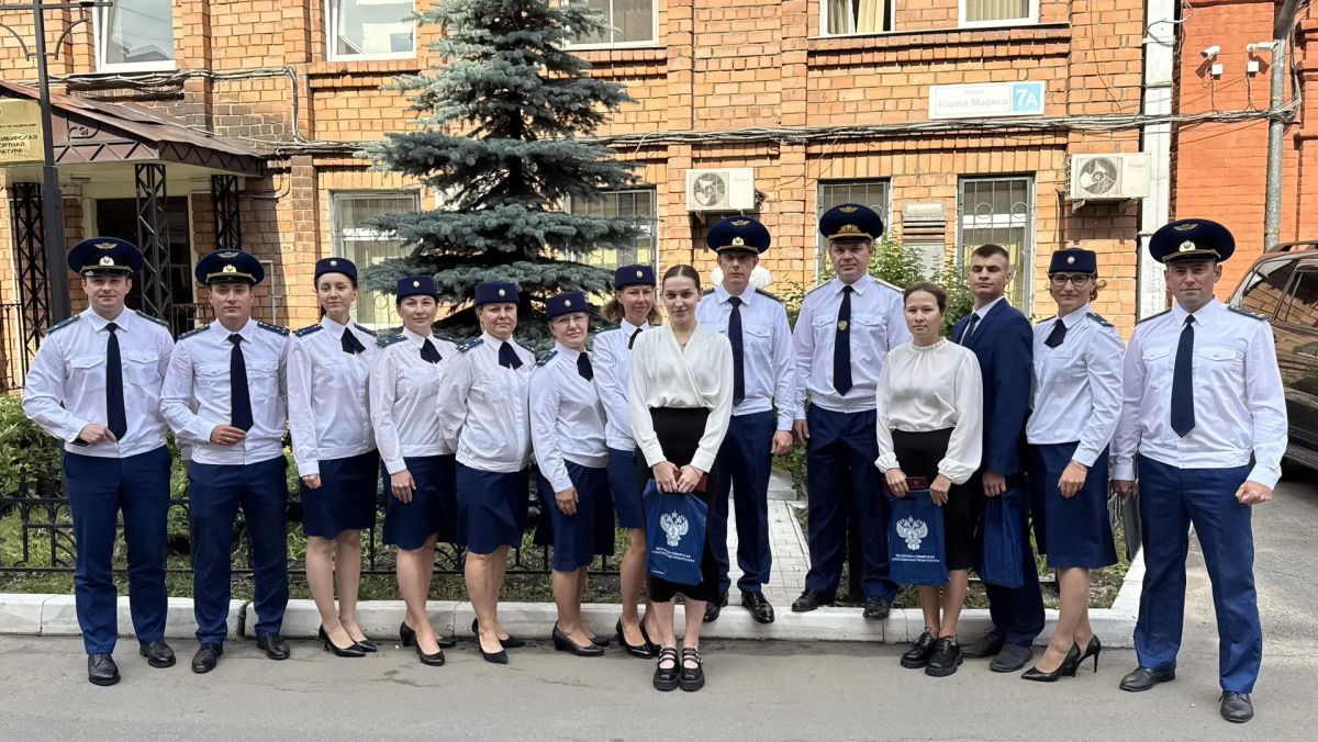 В Восточно-Сибирской транспортной прокуратуре молодые специалисты приняли Присягу прокурора В Восточно-Сибирской транспортной прокуратуре молодые специалисты приняли Присягу прокурора