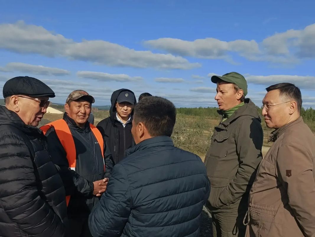 Евгений Перфильев посетил Верхоянский район для контроля строительства объекта инженерной защиты территории Верхоянска Евгений Перфильев посетил Верхоянский район для контроля строительства объекта инженерной защиты территории Верхоянска