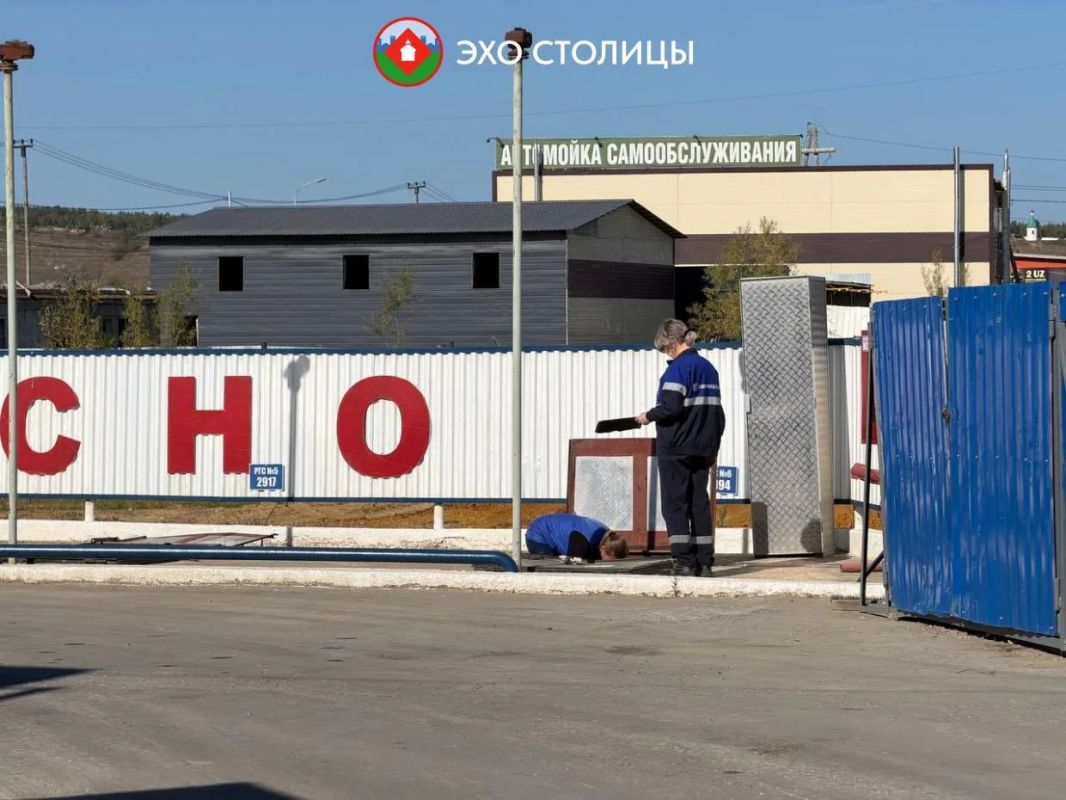 Фотофакт: обстановка на заправке «ОПТИ» на Маганском перекрестке Фотофакт: обстановка на заправке «ОПТИ» на Маганском перекрестке