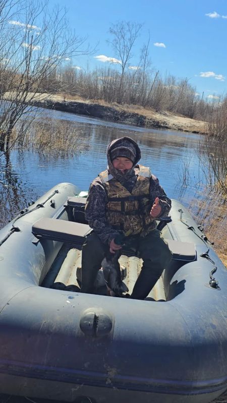«Его узнают на улицах, а дома он всё тот же Дамир»: как изменилась жизнь юного героя фильма «Мэхээлэчээн булчут» «Его узнают на улицах, а дома он всё тот же Дамир»: как изменилась жизнь юного героя фильма «Мэхээлэчээн булчут»