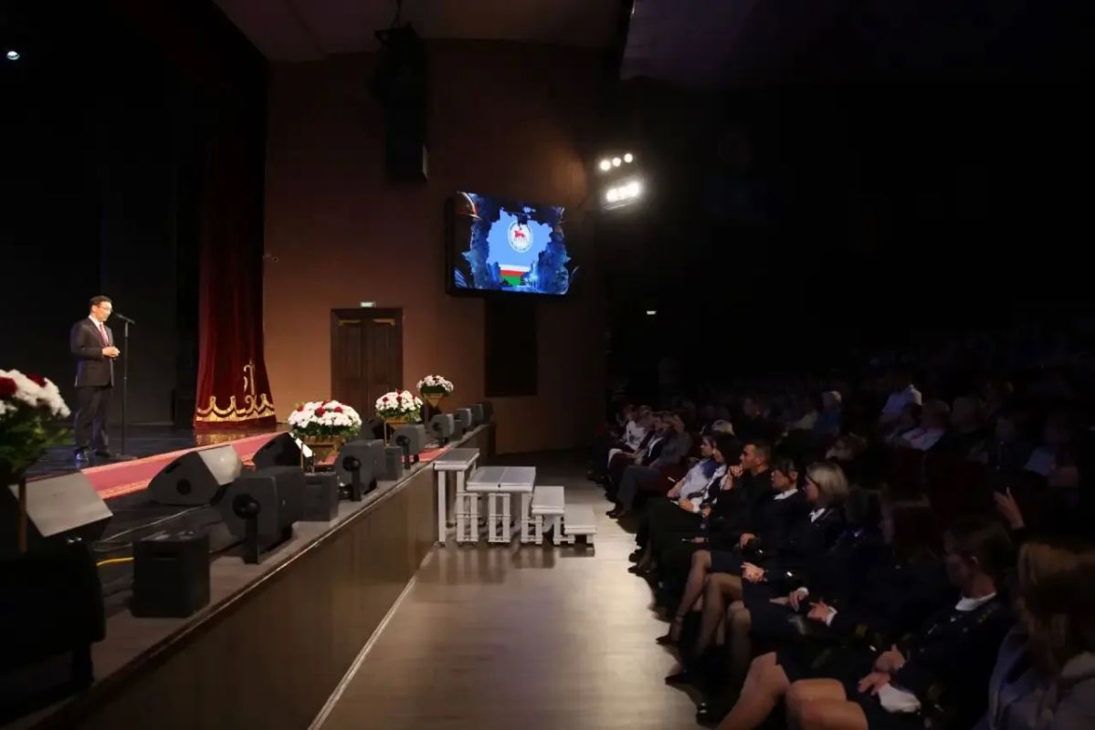Айсен Николаев: Указ о социально-экономическом развитии Нерюнгринского района до 2032 года подписан! Айсен Николаев: Указ о социально-экономическом развитии Нерюнгринского района до 2032 года подписан!