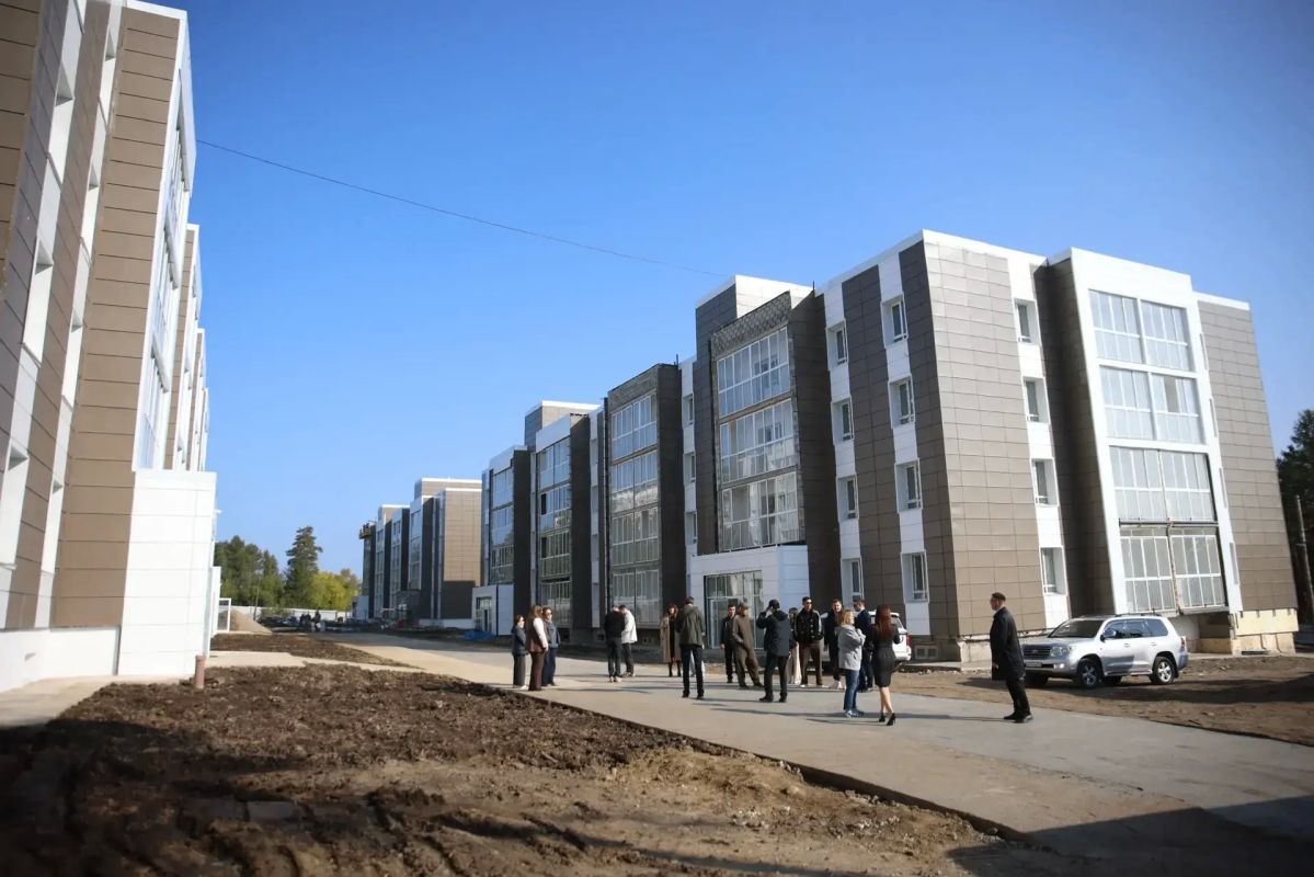 В Нерюнгри готовят к вводу жилой комплекс «Покровские ворота» на 192 арендные квартиры В Нерюнгри готовят к вводу жилой комплекс «Покровские ворота» на 192 арендные квартиры