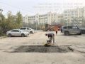 Завершаем ямочные работы возле городского суда