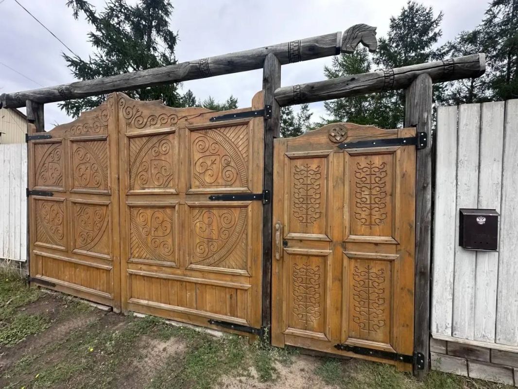 Хранить традиции каждый день: как ремесла, родной язык и память предков объединяют семью Федоровых Хранить традиции каждый день: как ремесла, родной язык и память предков объединяют семью Федоровых
