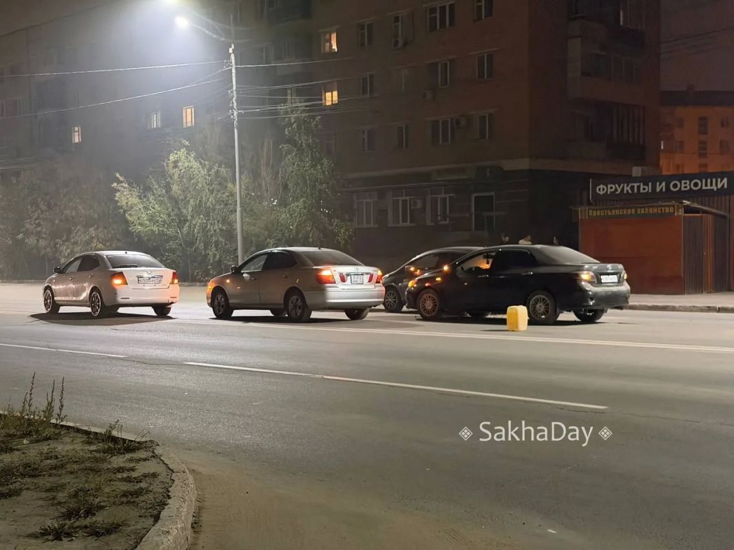 Вчерашняя вечерняя авария с пятью машинами