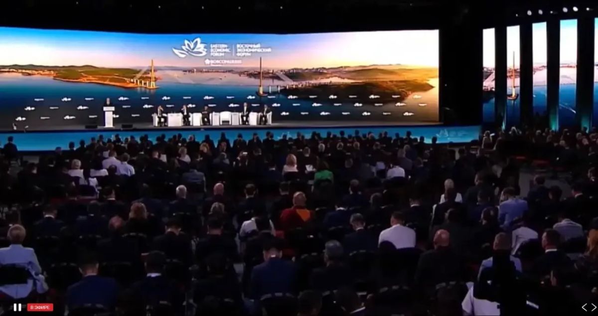 Айсен Николаев: Принял участие в пленарном заседании XI Восточного экономического форума Айсен Николаев: Принял участие в пленарном заседании XI Восточного экономического форума
