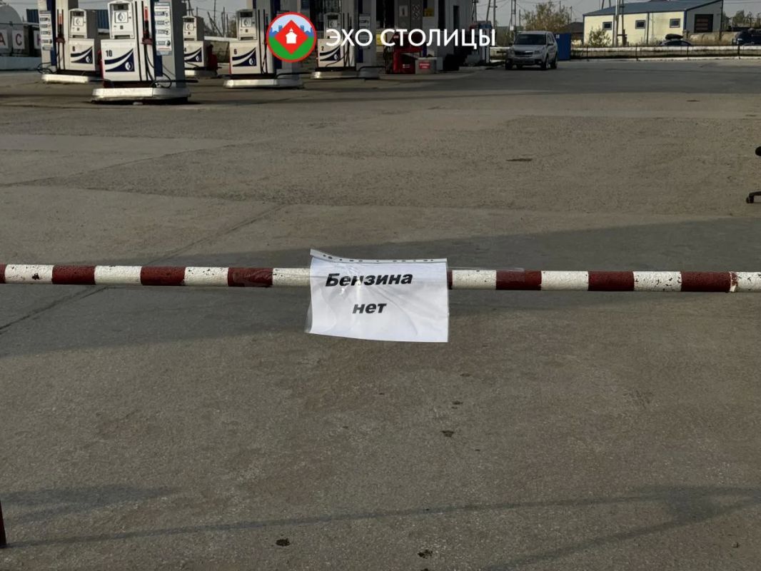АЗС на ул. Труда закрылась раньше срока: бензин кончился АЗС на ул. Труда закрылась раньше срока: бензин кончился